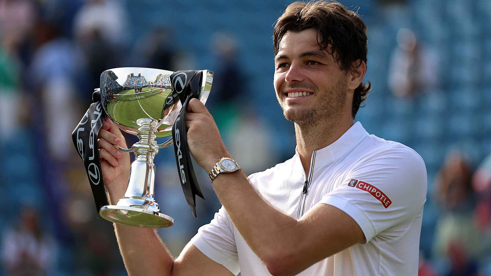 Taylor Fritz overcomes Jenson Brooksby on Saturday to clinch the Eastbourne title.