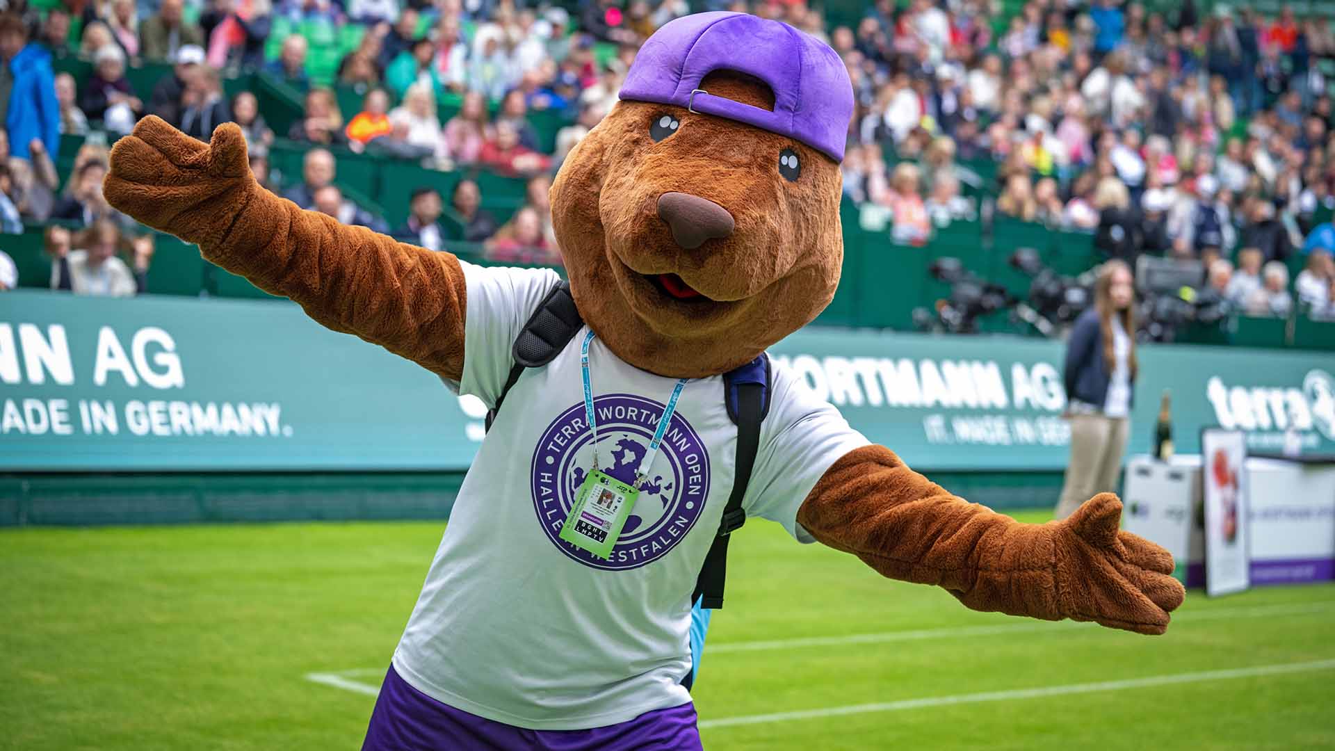 Sunny the Capybara at the Terra Wortmann Open