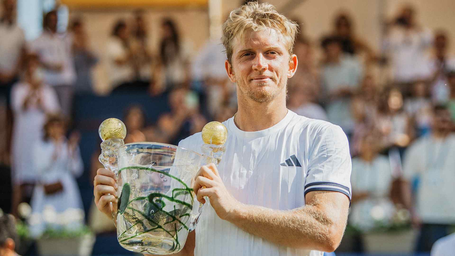Alejandro Davidovich Fokina is the champion in Mallorca.